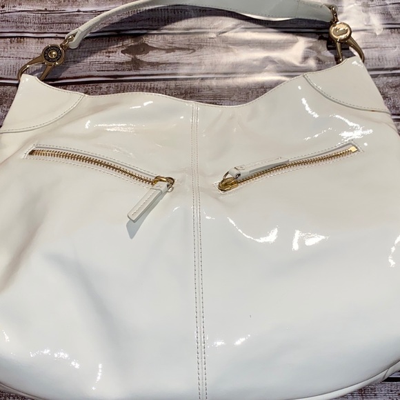 Dooney & Burke Cream Patent Leather Cinzia - Picture 12 of 12